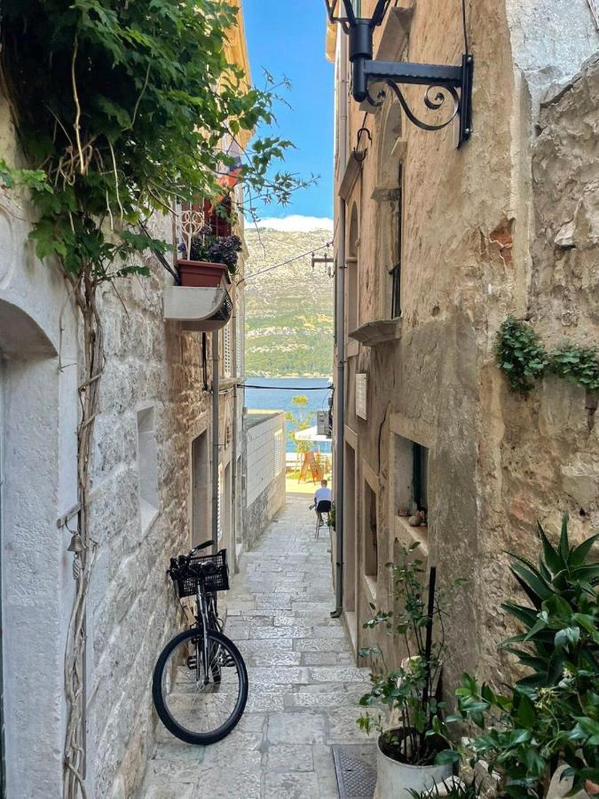 Apartment Kanavelic In Old Town Korcula Экстерьер фото