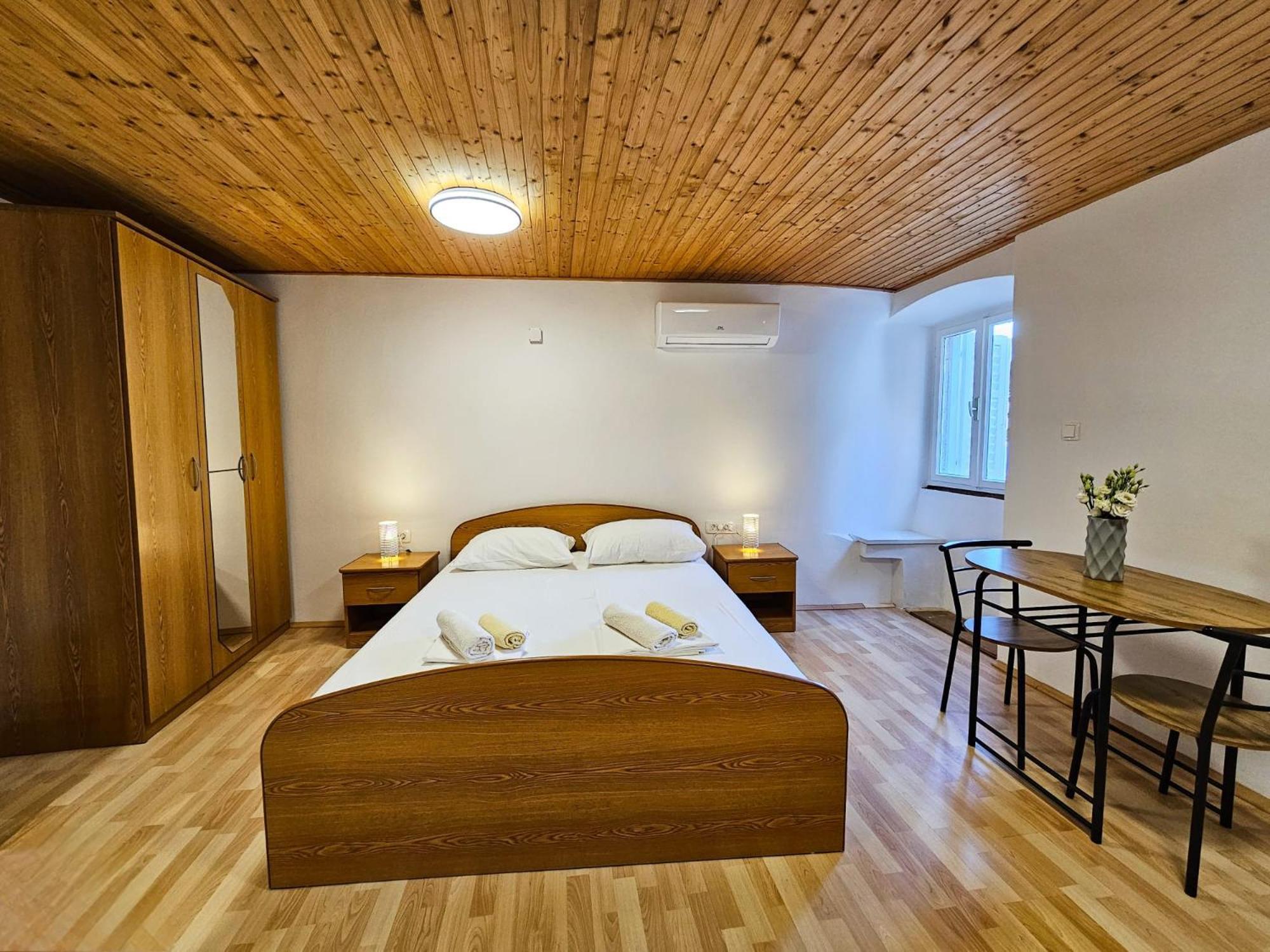 Apartment Kanavelic In Old Town Korcula Экстерьер фото
