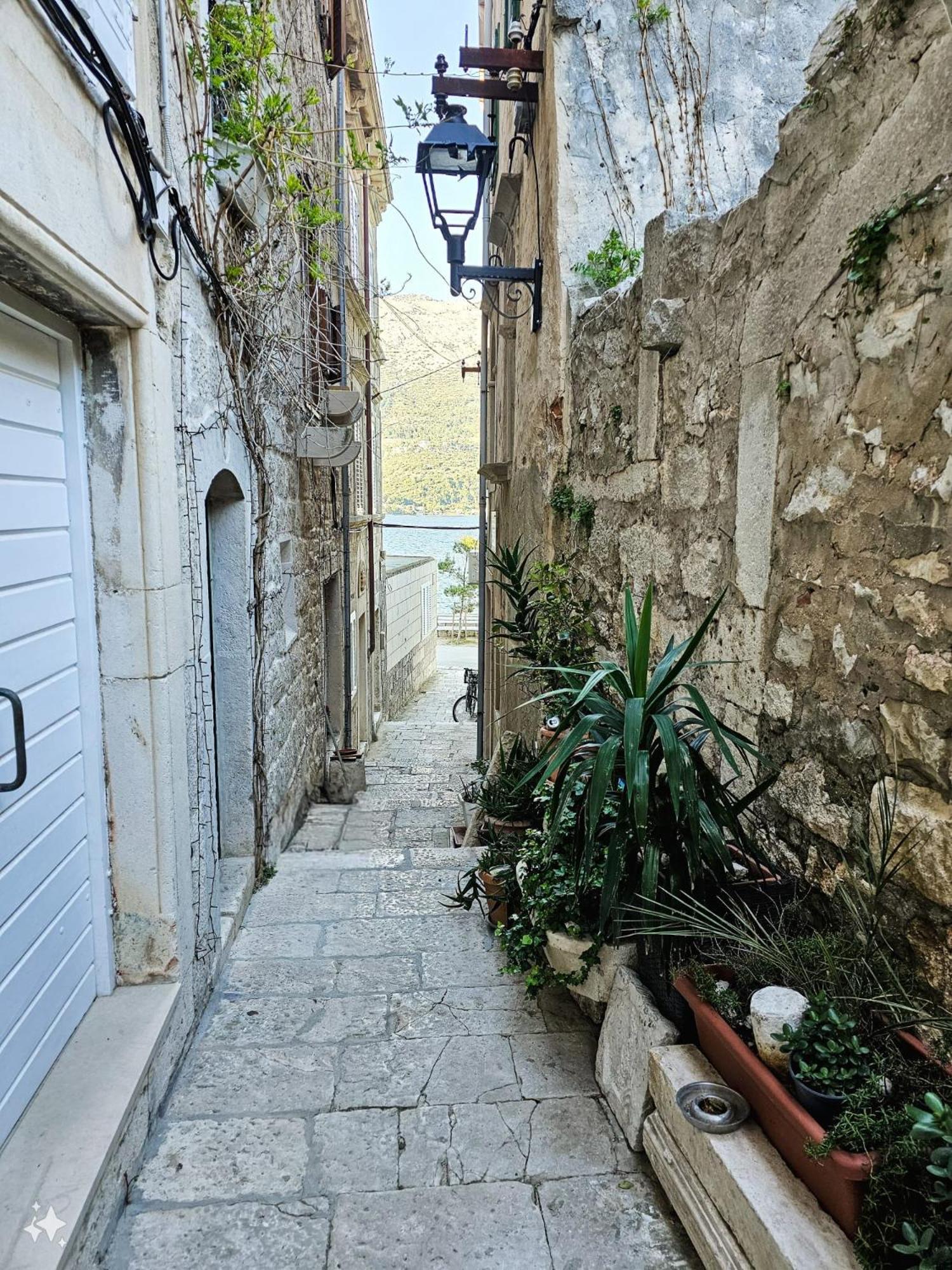 Apartment Kanavelic In Old Town Korcula Экстерьер фото